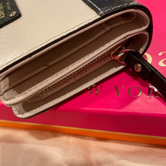 100% Kate Spade Multicolor Wallet w/ 5 Card Slot - Picture 8 of 9